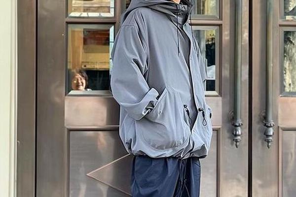 五十岁男人衣服搭配技巧视频讲解,中年男士服装搭配技巧
