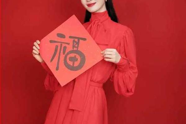 明星过年穿着打扮图片-明星服饰搭配图片大全