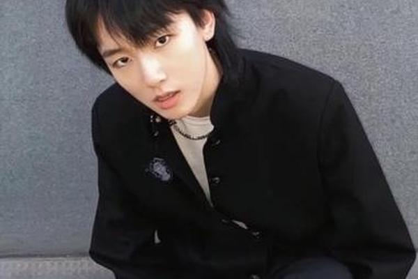 约会穿搭图片男生头像真人_网恋专用男生照片一组 约会穿搭图片男生头像真人_网恋专用男生照片一组