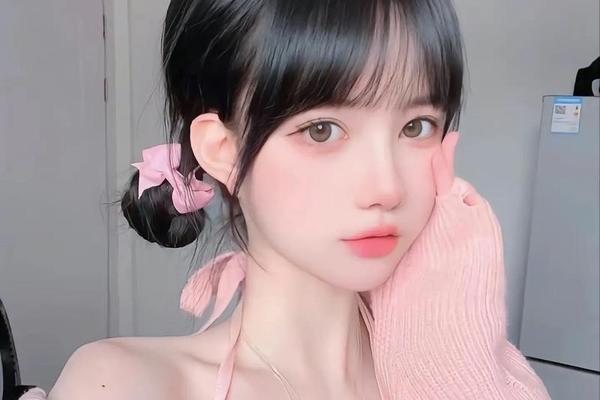 圆脸小姐姐照片头像可爱、漂亮小姐姐的头像照片