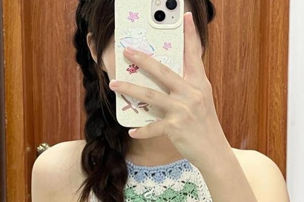 约会怎么穿得又随意又好看;随意好看的发型