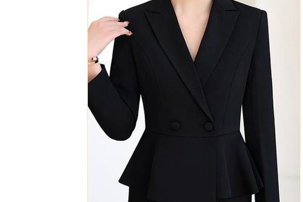 女士天冷穿的正装图片真实 女士正装图片大全冬天