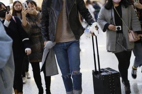 明星穿搭男休闲图片 潮男穿搭风格有哪些