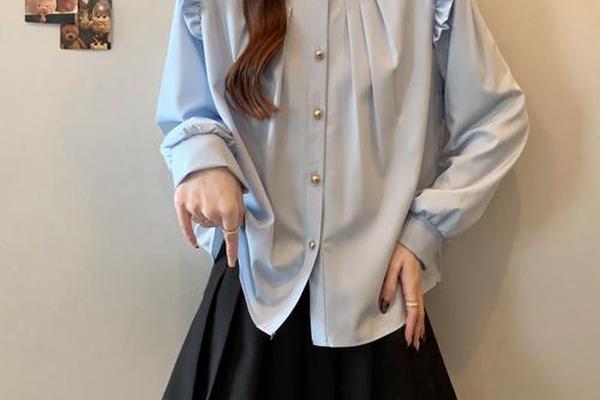 圆脸适合穿什么上衣、适合圆脸的衣服搭配