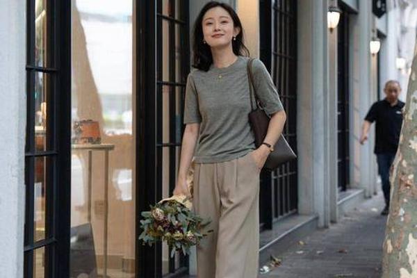 50岁最洋气三个颜色休闲衣服-50岁穿绿色好.还是灰色好看