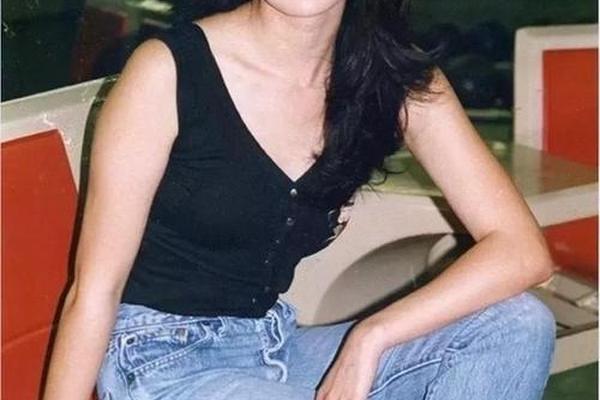 80年代明星穿着图片女、80年代的穿着打扮图片