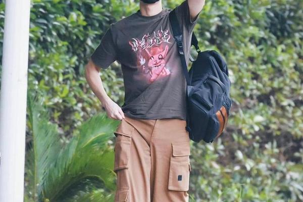 明星穿搭男休闲图片 潮男穿搭风格有哪些