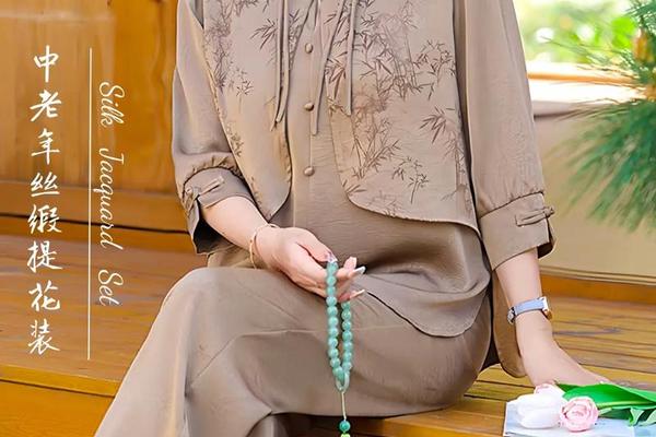 中老年女士衣服搭配技巧,中老年女装搭配技巧