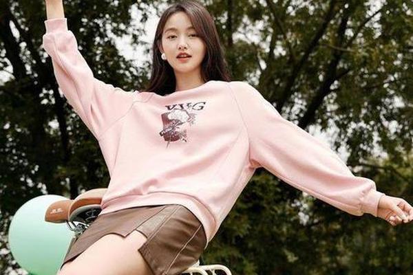 明星穿搭初春-初春适合穿什么外套女