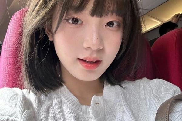 圆脸小姐姐照片大全图片(短头发小姐姐)