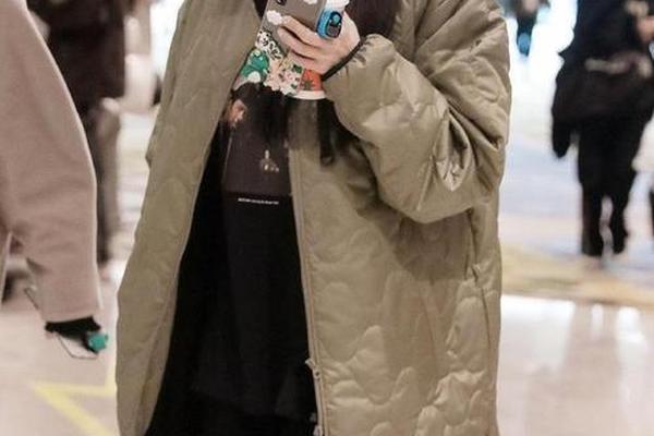 明星春季穿搭新款潮流女、2019最新潮流穿搭