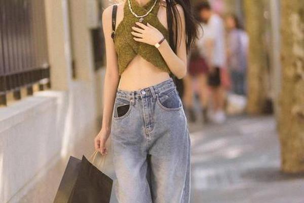 上身短下身长怎么穿搭衣服(男生上身长下身短穿衣)
