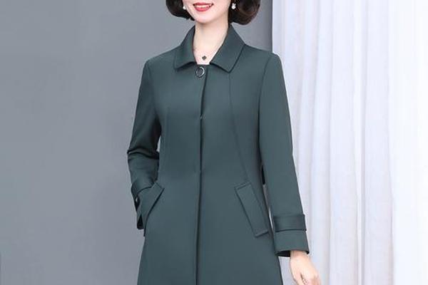 50岁穿什么衣服有气质秋装、50岁女人秋装衣服搭配